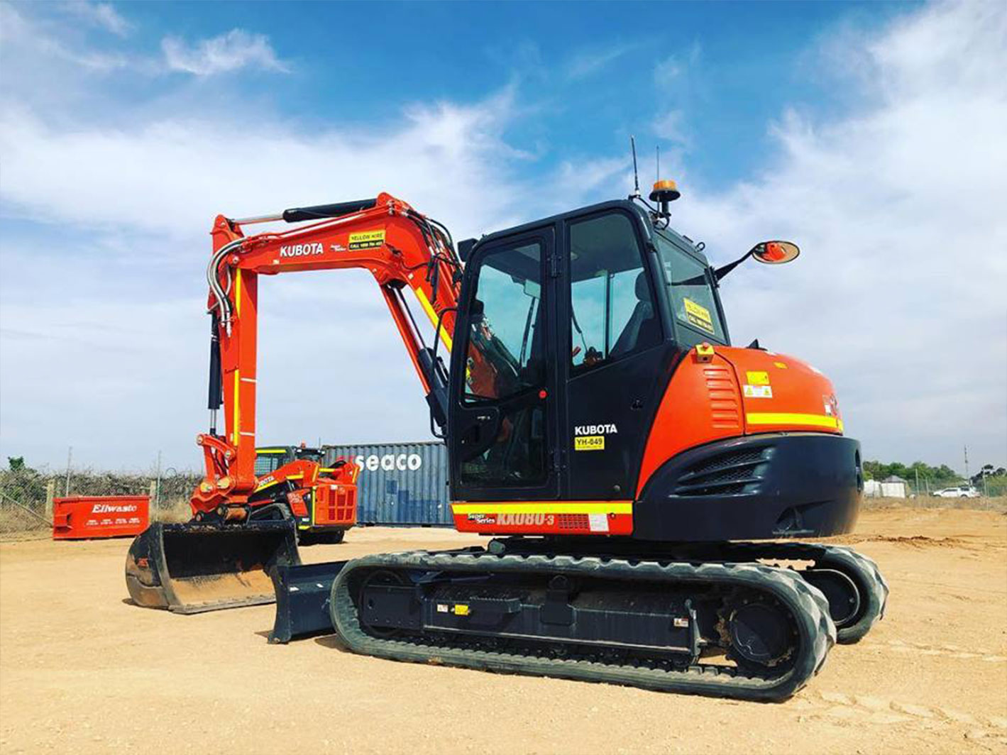 8.0t-excavator-for-hire-brisbane