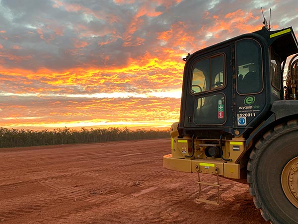 Australian-Earth-Training-Scraper-2-Australia