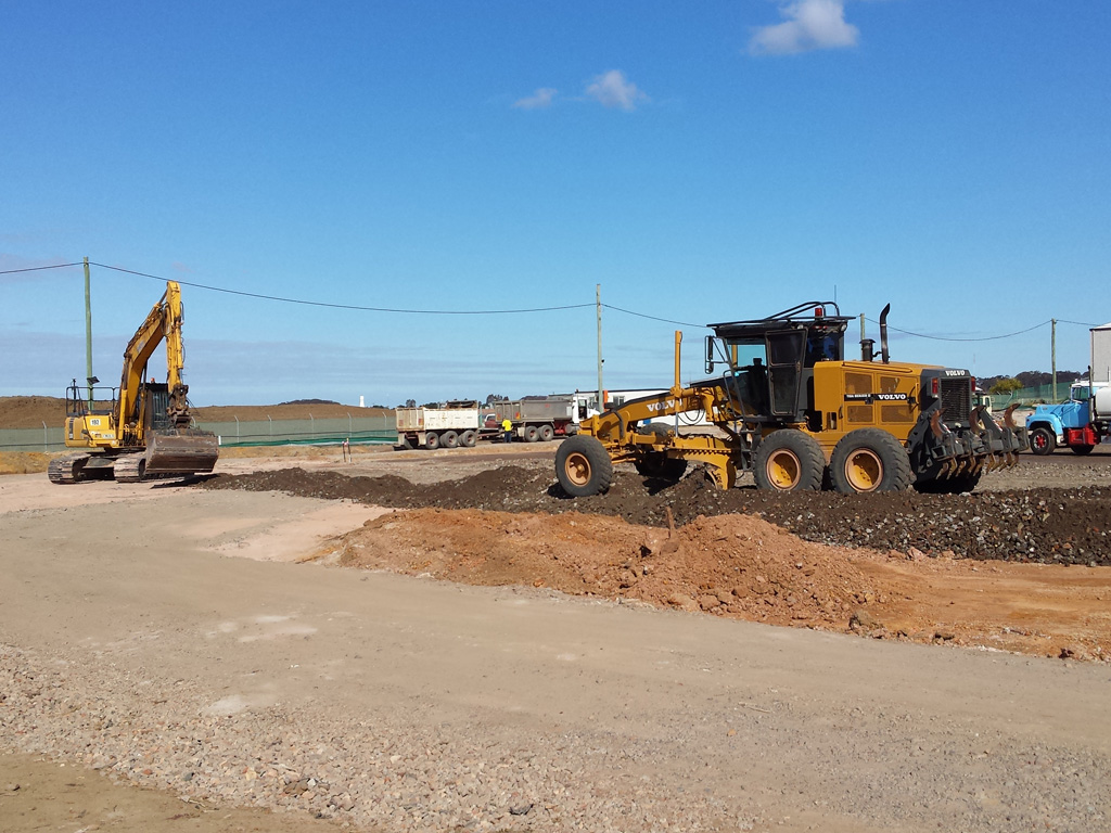 Earthmoving Excavator Grader