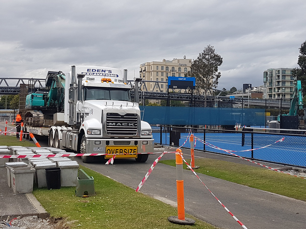 Edens_Excavations_Excavator_46