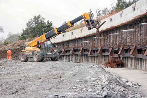 Hi-Range-Crane-Hire-Dieci-Icarus-4017-equipment-hire-campbelltown