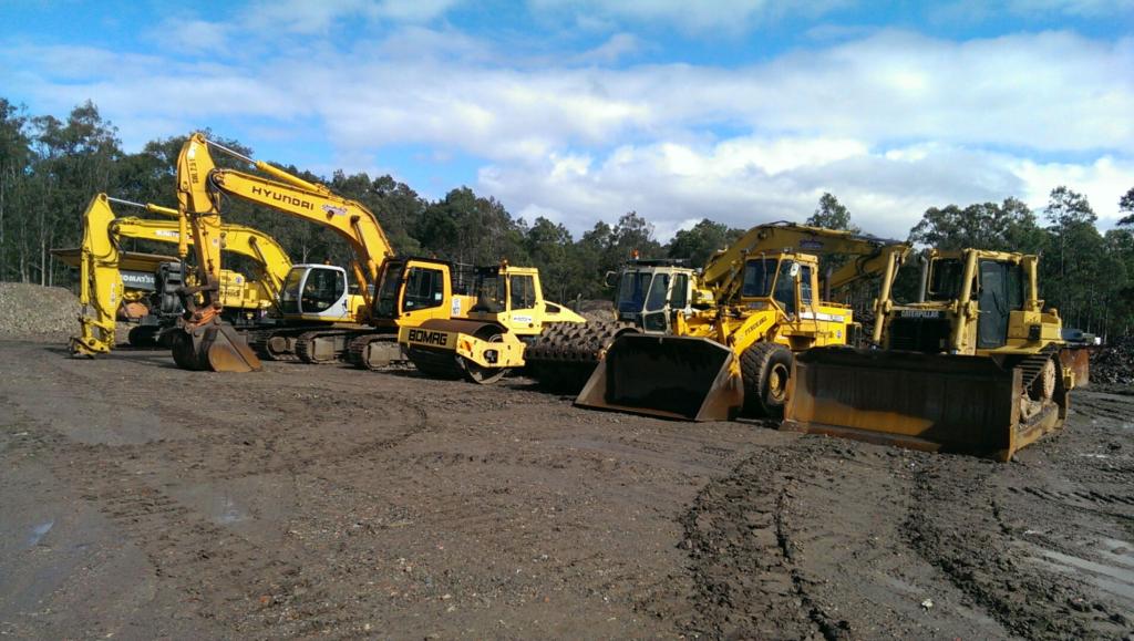 Shoalhaven Excavations fleet of machines