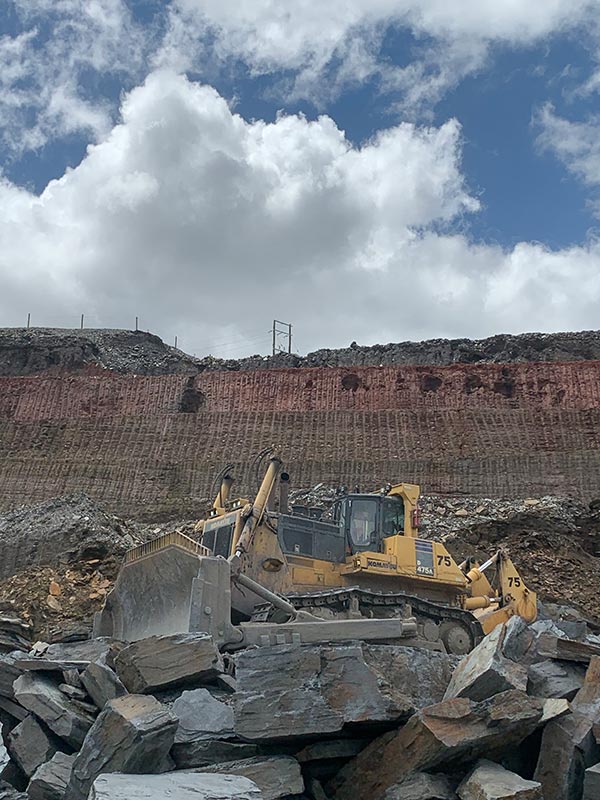 Australian Earth Training operator training in mining industry