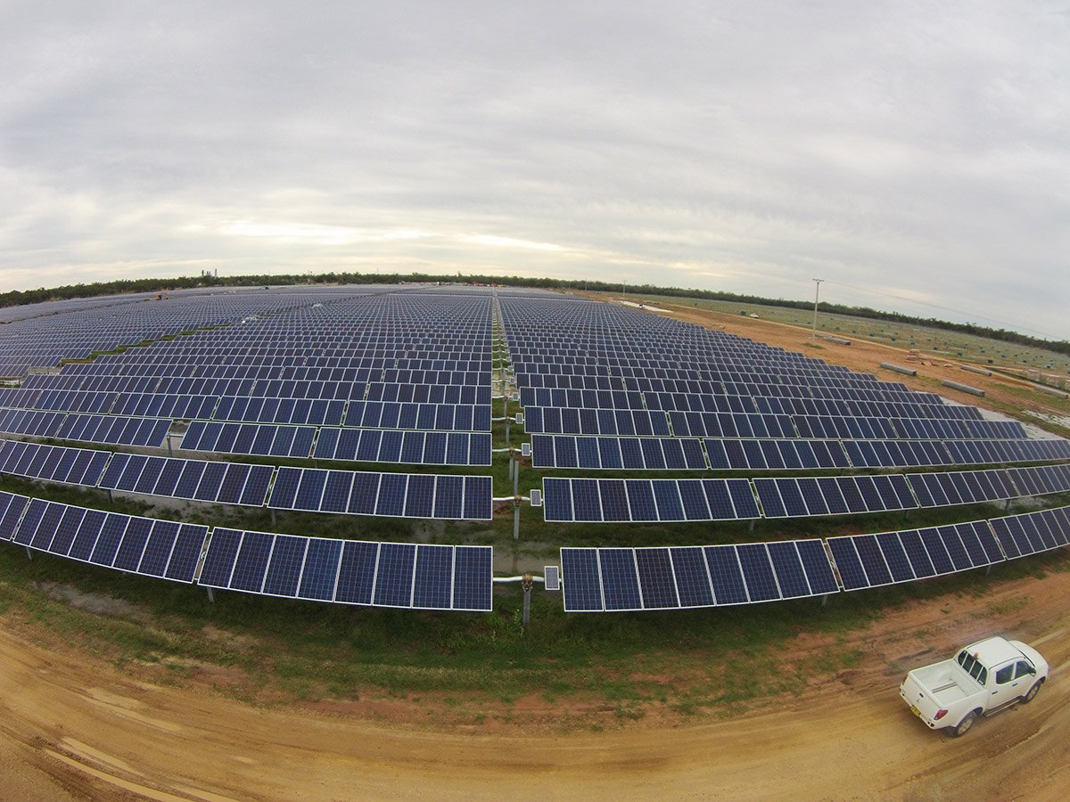 yellow-hire-bannerton-solar-farm